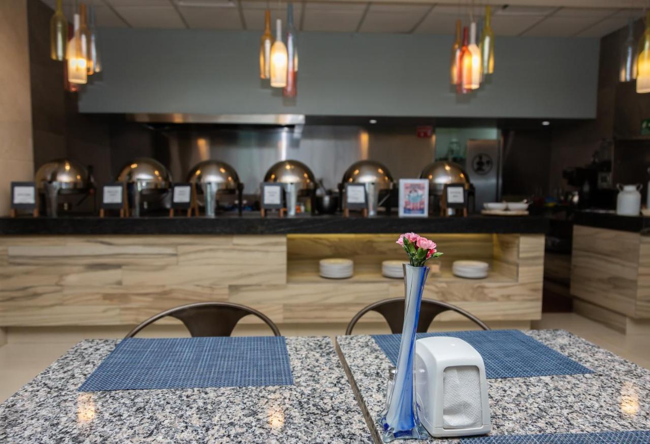 Hotel Expo Abastos グアダラハラ エクステリア 写真