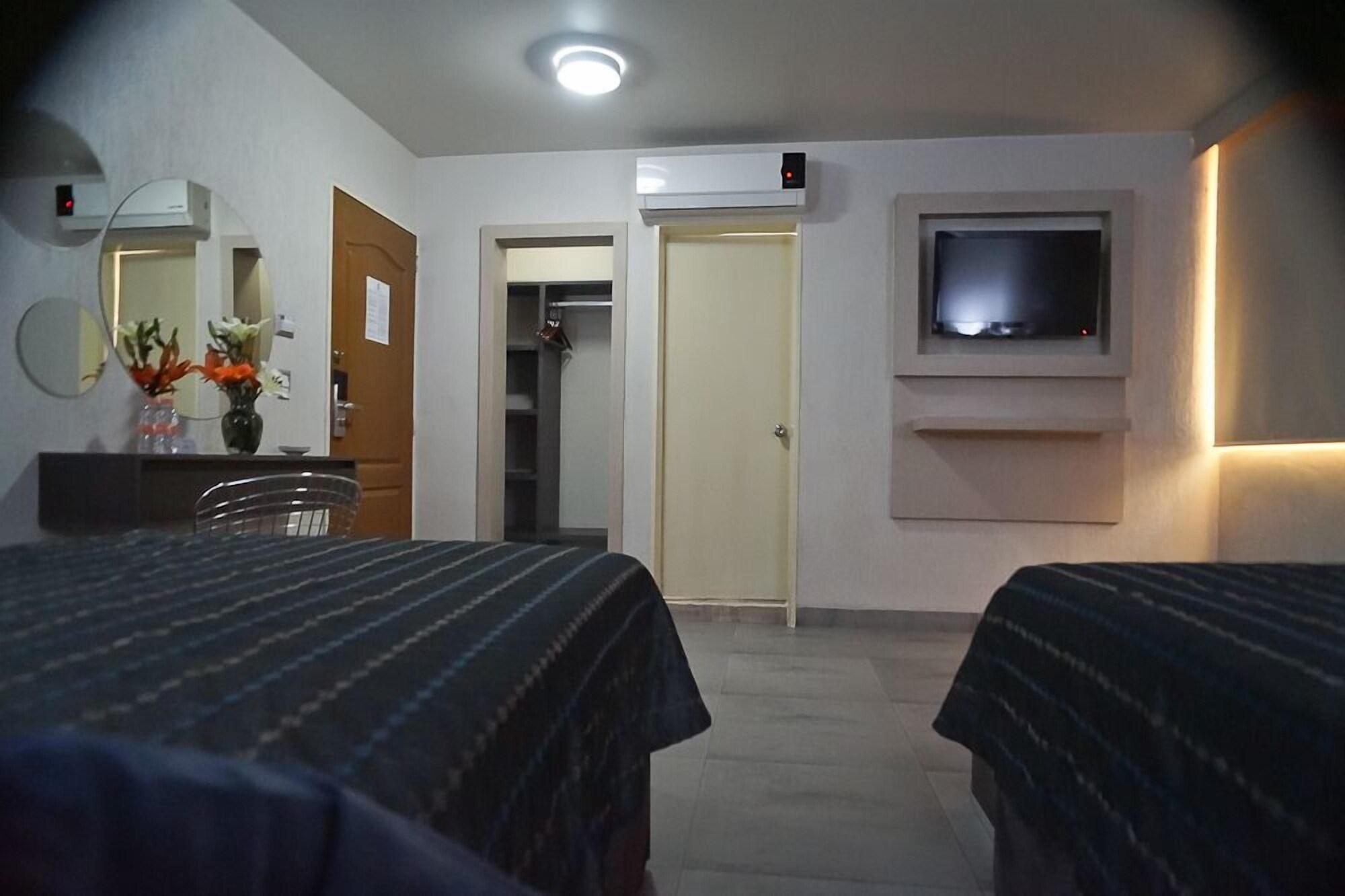 Hotel Expo Abastos グアダラハラ エクステリア 写真