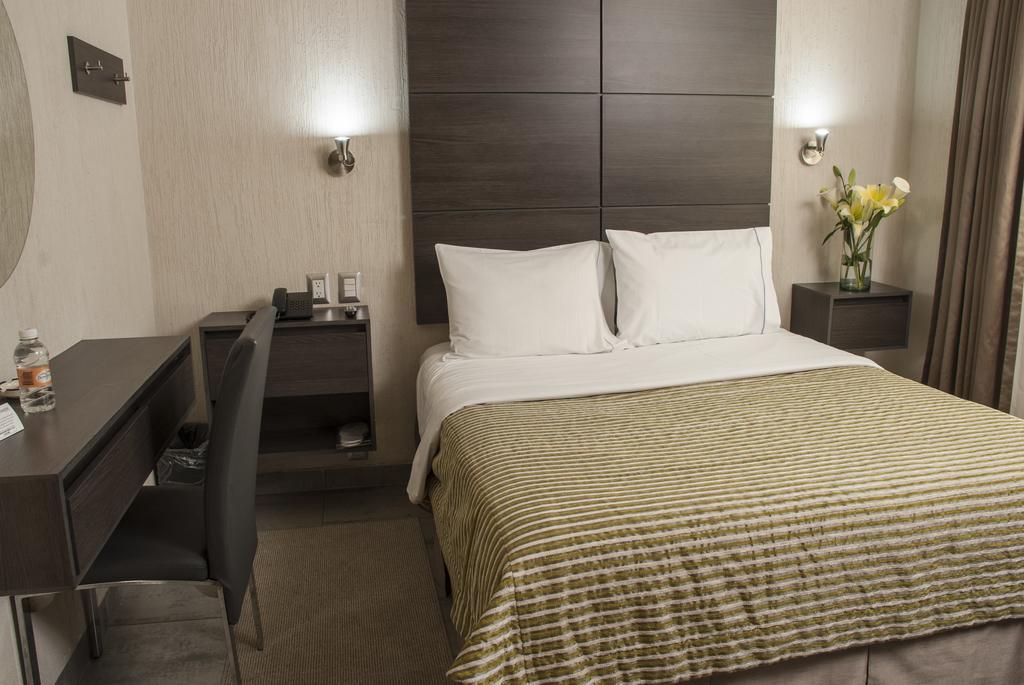 Hotel Expo Abastos グアダラハラ エクステリア 写真