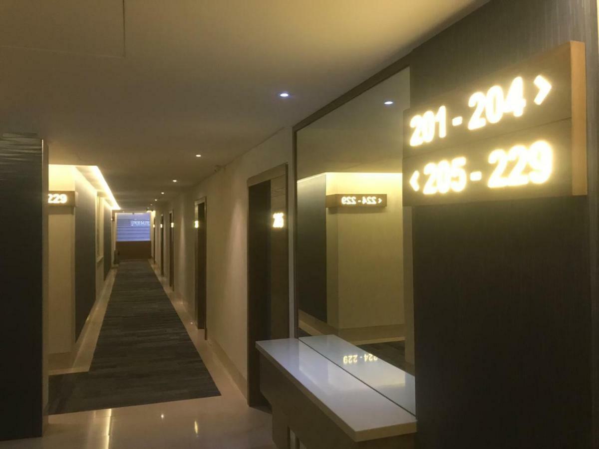 Hotel Expo Abastos グアダラハラ エクステリア 写真